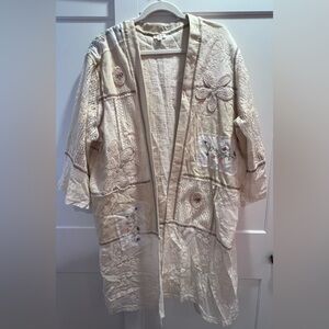 NWOT POL Textured Cream Fabric kimono